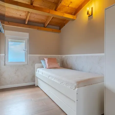 Willa Jardines De Tamaide